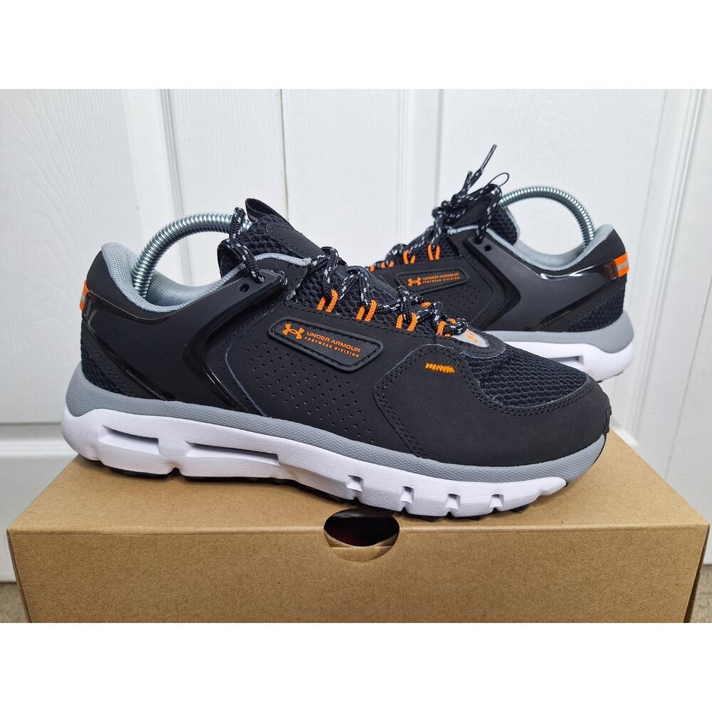 Under Armour Summit Trek Black Orange size 7 Men's Training Shoes No Box